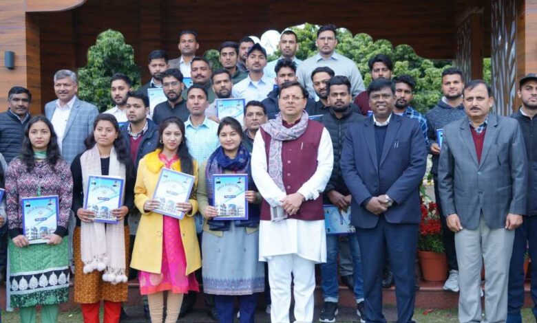 CM धामी ने 35 सहायक समाज कल्याण अधिकारियों और 3 छात्रावास अधीक्षकों को प्रदान किए नियुक्ति-पत्र