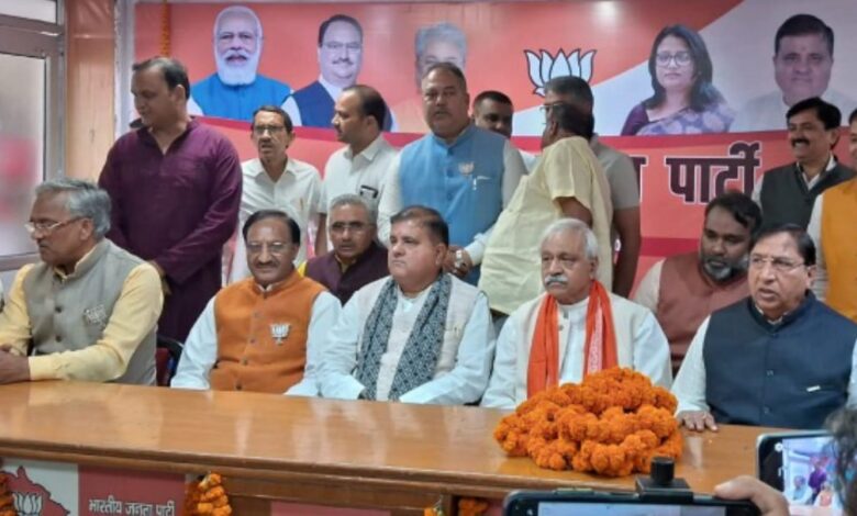 Uttarakhand: दिग्गज नेता दिनेश अग्रवाल कांग्रेस से निष्कासित, भाजपा में हुए शामिल