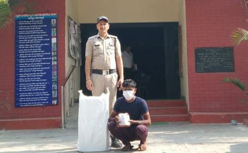 शराब तस्करों के विरुद्ध दून पुलिस की कार्यवाही, दो गिरफ्तार शराब तस्करों के विरुद्ध दून पुलिस की कार्यवाही, दो गिरफ्तार