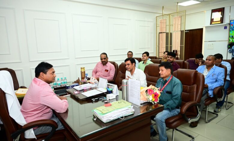 चारधाम यात्रा पर आने वाले 50 वर्ष आयु से अधिक वालों की हेल्थ स्क्रीनिंग पर विशेष फोकस चारधाम यात्रा पर आने वाले 50 वर्ष आयु से अधिक वालों की हेल्थ स्क्रीनिंग पर विशेष फोकस