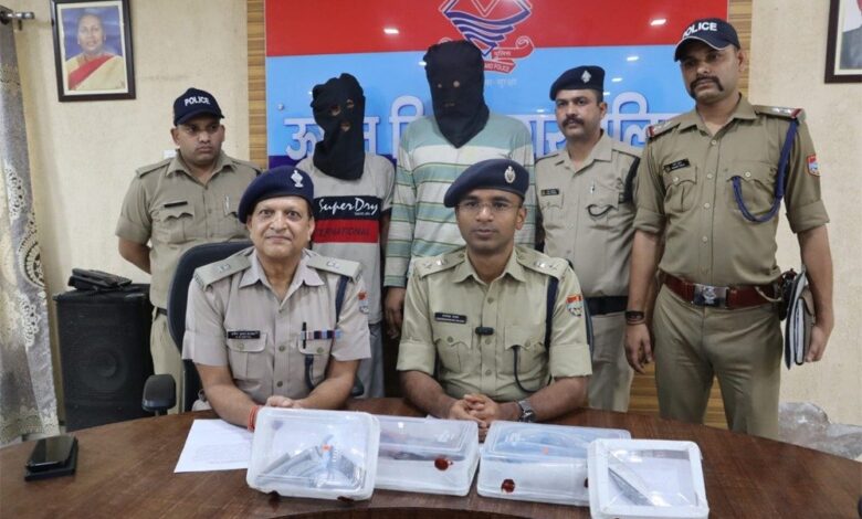 पुलिस ने किया डीजल चोरी मामले में दो को  गिरफ्तार