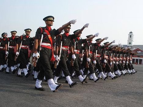 भारतीय सेना को मिले 355 युवा जांबाज अफसर भारतीय सेना को मिले 355 युवा जांबाज अफसर