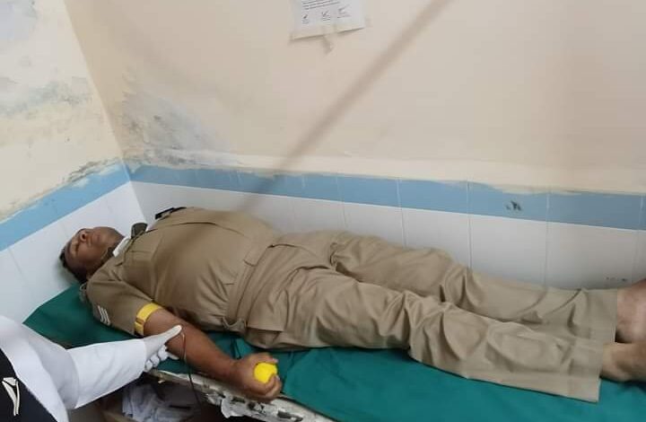 पुलिस ने किया “रक्तदान महादान” को चरितार्थ पुलिस ने किया “रक्तदान महादान” को चरितार्थ