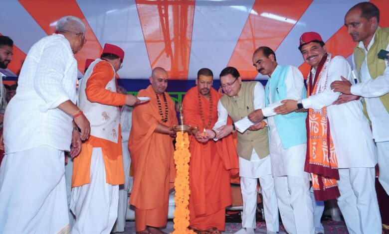 सीएम ने किया भूमि-पूजन कर मंदिर का शिलान्यास