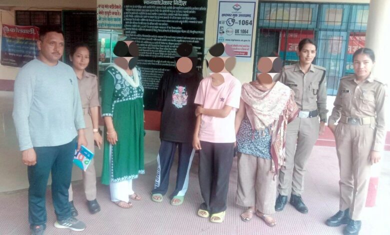 गुमशुदा बालिकाओं को पुलिस ने किया सकुशल बरामद गुमशुदा बालिकाओं को पुलिस ने किया सकुशल बरामद