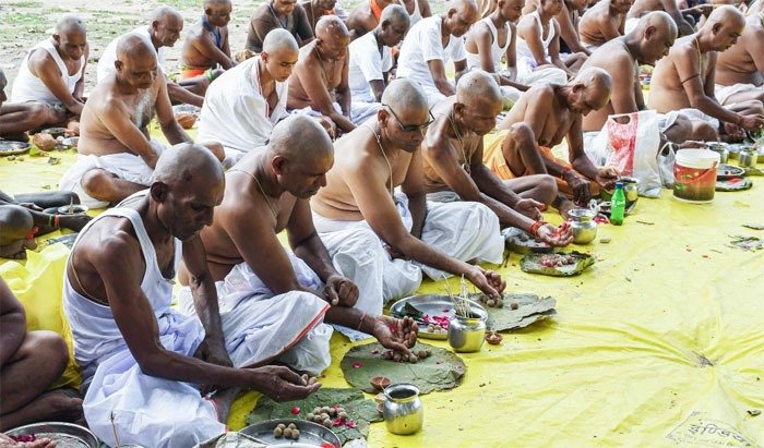 सर्व पितृ अमावस्या के दिन क्या करें और क्या न करें?