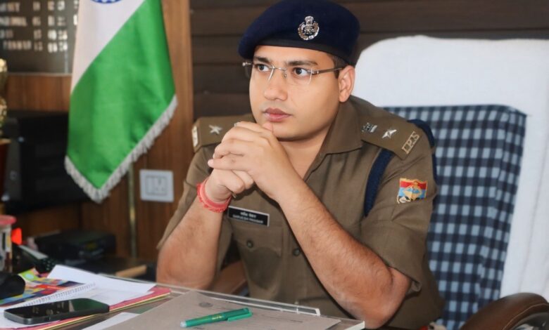 पुलिस पेंशनर्स से रूबरू हुए पुलिस अधीक्षक पुलिस पेंशनर्स से रूबरू हुए पुलिस अधीक्षक