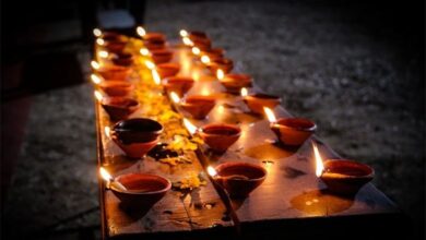 सोमवती अमवस्या के दिन पितरों को प्रसन्न करने के लिए इन 5 जगहों पर जलाएं दीपक