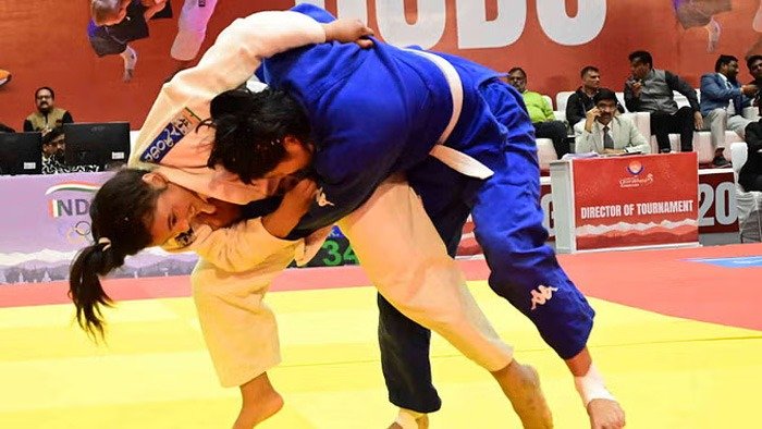 राष्ट्रीय खेलों में उत्तराखंड की बेटियों ने संकल्प से शिखर तक पहुंच कर दिखाया राष्ट्रीय खेलों में उत्तराखंड की बेटियों ने संकल्प से शिखर तक पहुंच कर दिखाया