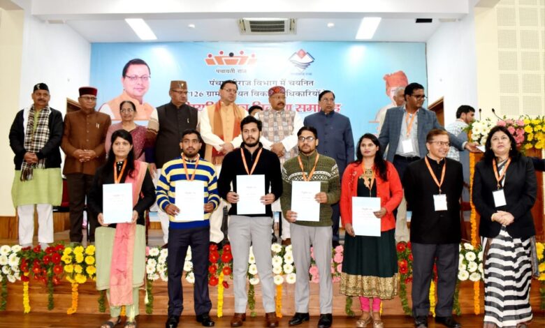 पंचायत में मुस्तादी से कार्य करें नवनियुक्त अधिकारी : महाराज पंचायत में मुस्तादी से कार्य करें नवनियुक्त अधिकारी : महाराज