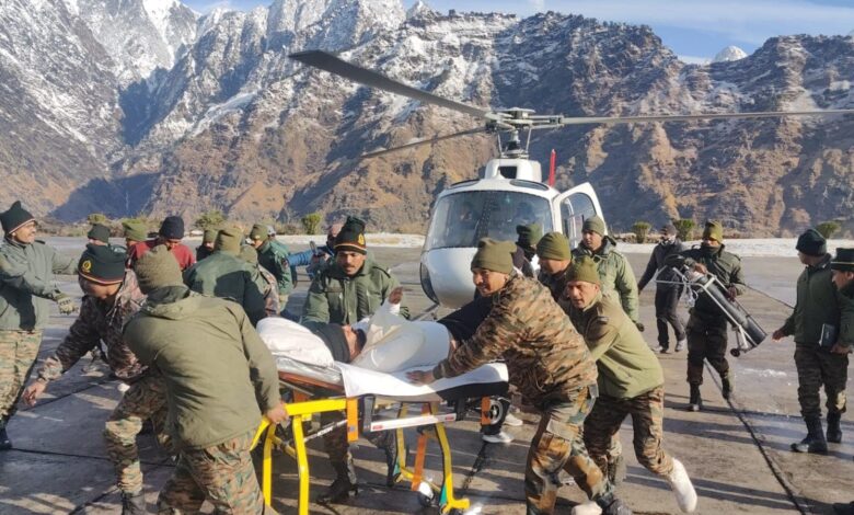 पांच मजदूरों को बचाने के लिए रेस्क्यू ऑपरेशन जारी पांच मजदूरों को बचाने के लिए रेस्क्यू ऑपरेशन जारी