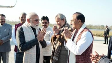 प्रधानमंत्री मोदी का देवभूमि उत्तराखंड आगमन पर सीएम ने किया स्वागत