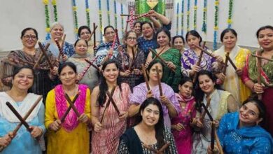 महिलाओं ने डांडिया संग मनाया झूलेलाल महोत्सव