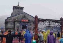 सजा केदारनाथ धाम, आज शीतकाल के लिए बंद होंगे मंदिर के कपाट, सभामंडप में विराजमान हुई डोली