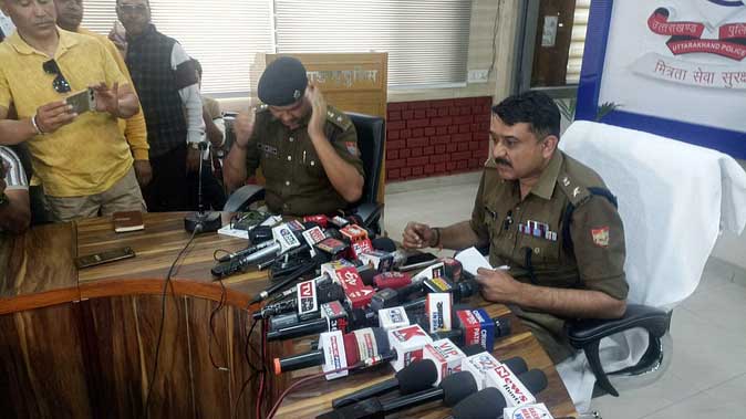 देहरादून: पूर्व विधायक चैंपियन के बेटे की पेशी आज संभव, पुलिस ने पूछताछ के लिए तैयार की प्रश्नावली