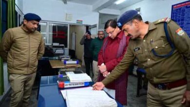 देहरादून: सीएम का डालनवाला थाने में औचक निरीक्षण