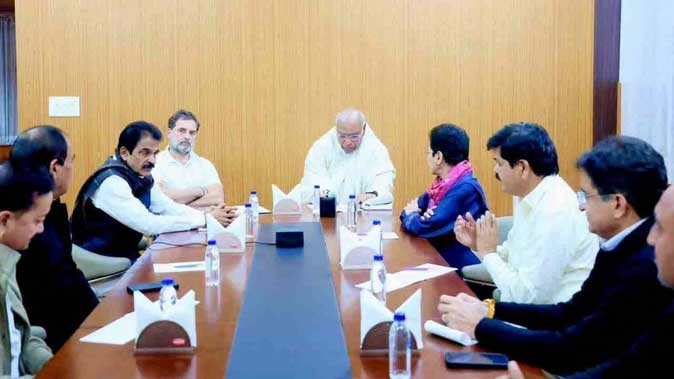 2027 विधानसभा चुनाव रणनीति पर मंथन, हाईकमान ने प्रदेश नेताओं से लिया फीडबैक