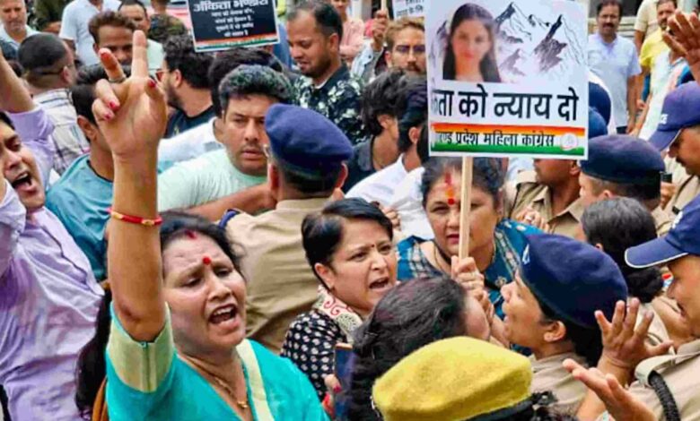 वीआईपी के नाम पर फिर उबाल: अंकिता हत्याकांड को लेकर प्रदेशभर में कांग्रेस का प्रदर्शन