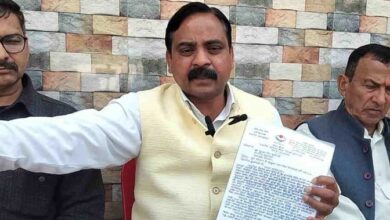 सीएम पुष्कर सिंह धामी से मिलने से रोके जाने के बाद पूर्व विधायक भीम लाल आर्य की प्रेस वार्ता, सरकार पर साधा निशाना