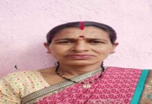 पहाड़ की महिलाएं डिजिटल दुनिया में आगे, तीन साल में 12% बढ़ा मोबाइल फोन का उपयोग